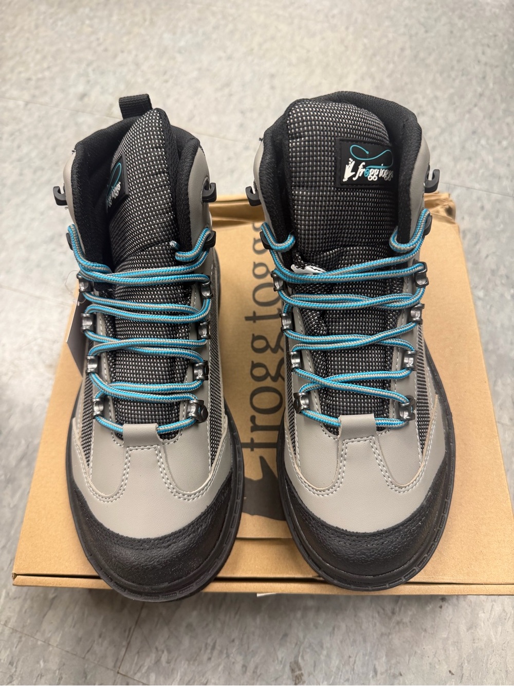 Women’s frogg togg hellblender wading boot in felt or cleated